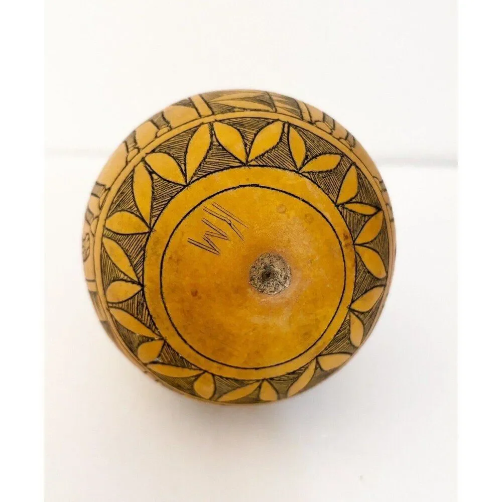 Natural Gourd Ornament With Safari Animals Zebra Elephant